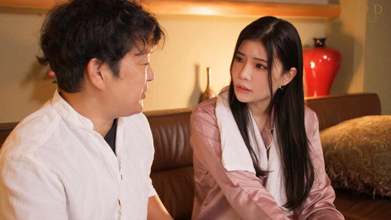 民泊を営む美人妻が宿泊客に欲求不満を挑発されて NTR セックス。やみつきになって旦那に隠れてヤりまくった3泊4日 神木麗 - サンプル画像 - 4