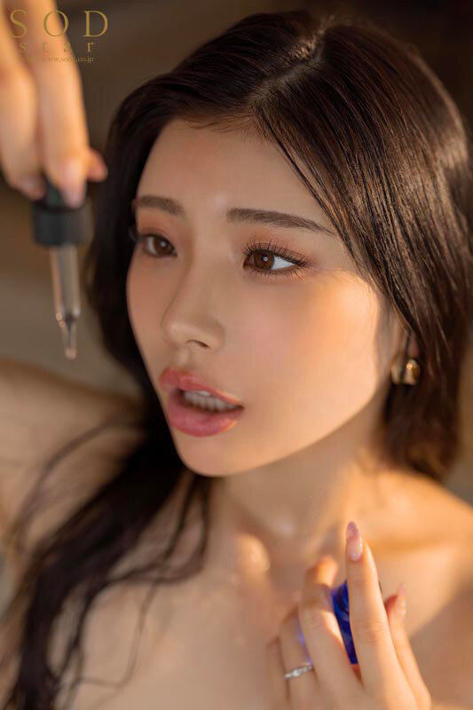 高級タワーマンションへ引っ越してきた新妻が金持ち男たちの道楽のターゲットになり媚●付けにされ性玩具化。キメセク乱交パーティで唾液をダラダラ垂らしながらひたすらにチ●ポを求めるまでに快楽堕ち。 神木麗 - サンプル画像 - 3