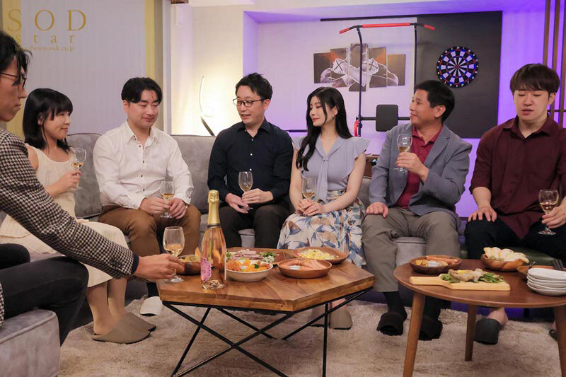 高級タワーマンションへ引っ越してきた新妻が金持ち男たちの道楽のターゲットになり媚●付けにされ性玩具化。キメセク乱交パーティで唾液をダラダラ垂らしながらひたすらにチ●ポを求めるまでに快楽堕ち。 神木麗 - サンプル画像 - 4