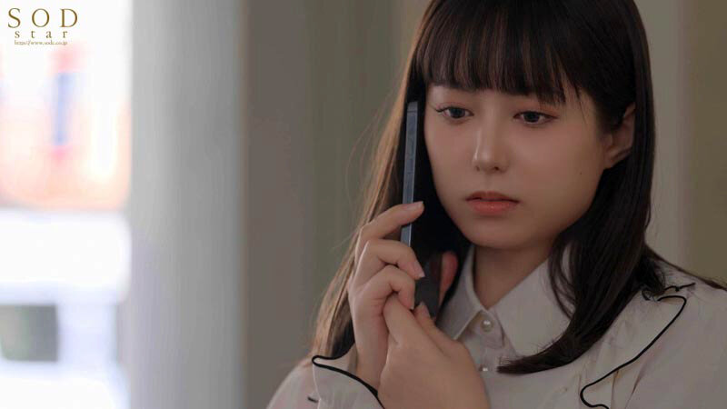 仲の良い会社の同期2人（男）と飲んだら、エロい雰囲気になって宅飲み3P。その後も関係が続いて…オフィス、自宅で、ハメまくった美人OL 矢埜愛茉 - サンプル画像 - 12