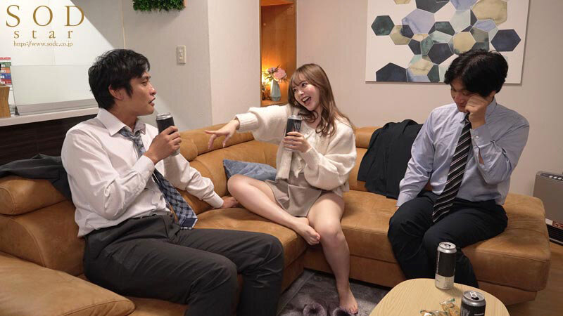 超至近距離で僕を誘惑してくる親友の彼女と…声が出せない密室、親友はすぐそこ！バレたら終わりなのに精子が止まりません…。小倉由菜【圧倒的4K映像でヌク！】 - サンプル画像 - 2