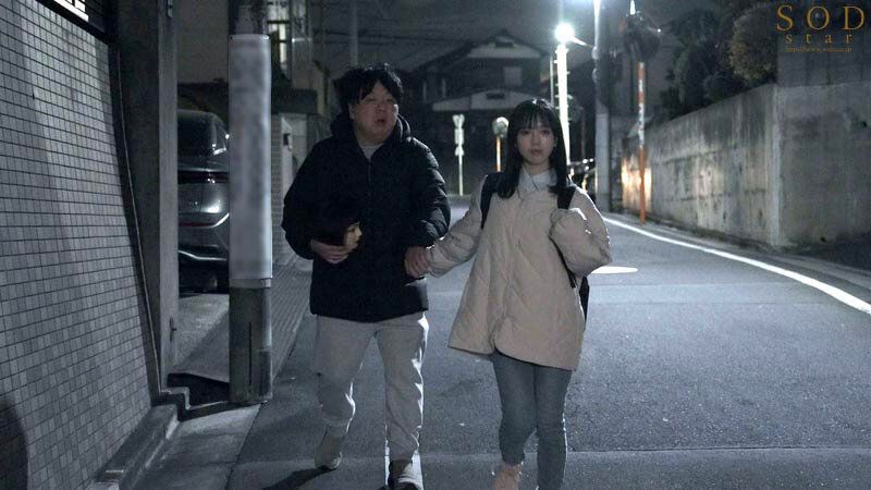 引きこもり訪問支援 ゴミ屋敷に放置された大量のシコティッシュに見かねて内緒でチンカス塗れのチンチンも笑顔で性サポートしてくれる優しいお手伝いさん 小湊よつ葉 - サンプル画像 - 14