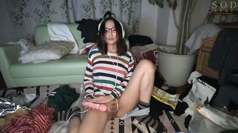 アラサー喪女ニート3 悪い男にナンパされた！ホスト風イケメンにホイホイついていったら、その仲間たちに干物マ×コをタライ回しにされちゃった。天宮花南 - サンプル画像 - 17
