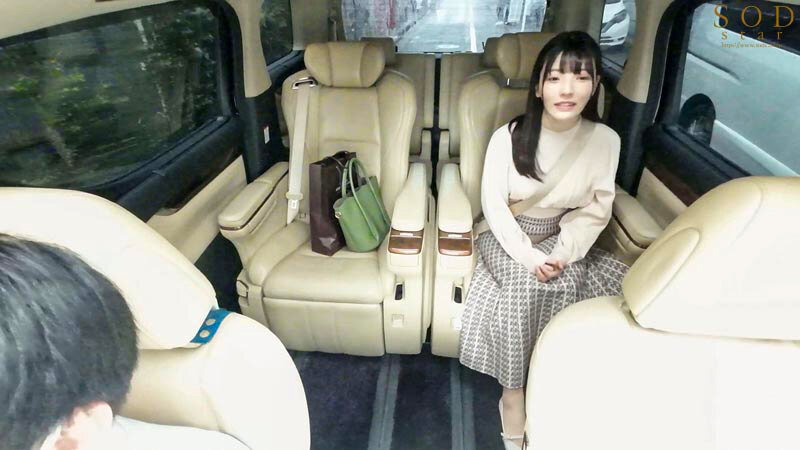 【検証】1週間の予告エロドッキリ！！気持ちいいと声が大きくなる七緒ちゃんは声ガマン必須の場所でエッチな仕掛けをされたらどうなってしまうのか！？ 彩月七緒 - サンプル画像 - 15