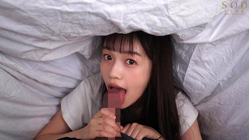 久しぶりに再会したら大人っぽくなっていた幼馴染はヌキテクも成長していて暴発顔射が止まらない！3日間で12発ヤリまくったひと夏の思い出 葵ななせ - サンプル画像 - 16