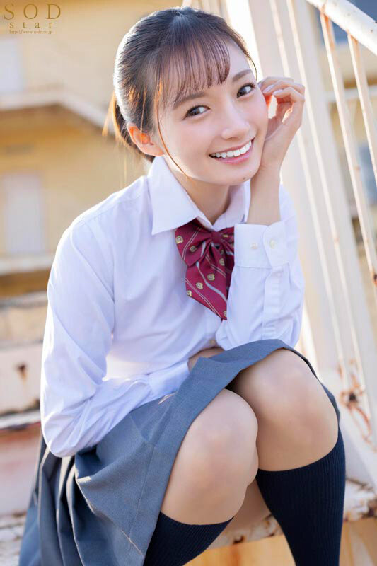 「ひさしぶりに学校いってみいひん？」かつての同級生と10年ぶりに再会。当時ヤリまくっていた思い出の校舎…は跡形もなく…廃墟になった母校の冷たいコンクリートに彼女を押しあて何度も何度も腰を打ちつけた 渚恋生 - サンプル画像 - 19
