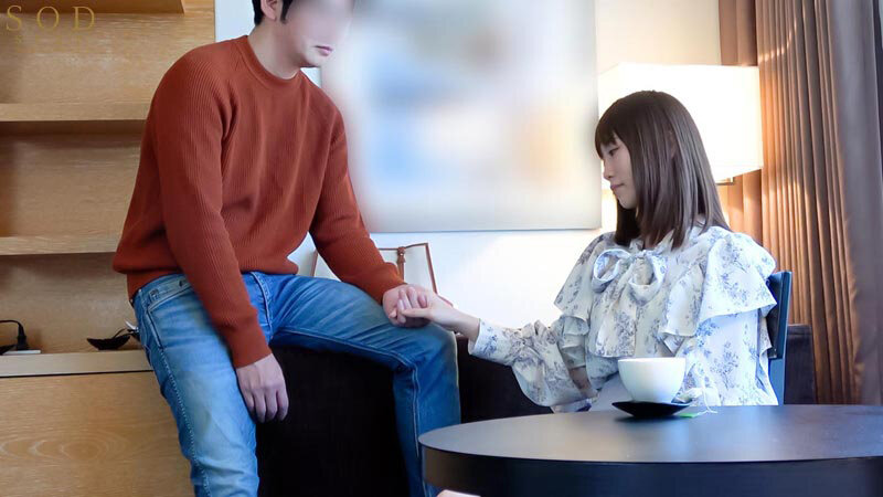 「ひさしぶり。きのう祐天寺いた？」2年間ブロックされてたセフレ（♀）から突然の連絡…結婚したはずの花南と久々の再会。なんでも旦那が浮気してるがどーのとかブツクサ言ってたが一向に頭に入ってこずテキトーに相槌うってホテルへ連れ込んでたっぷり生マン… 天宮花南 - サンプル画像 - 2