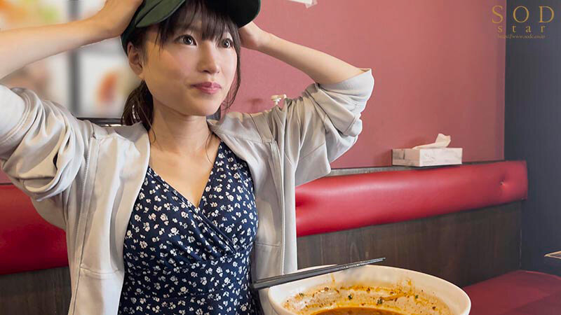 年上セフレと過ごす休日 僕の家でゲームしてセックスして寝る 天宮花南 - サンプル画像 - 6
