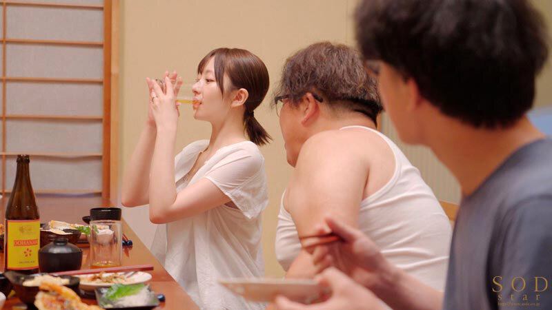 限界集落に赴任した看護師は性欲異常な島民の子種を毎日子宮で受胎している。 青空ひかり - サンプル画像 - 3