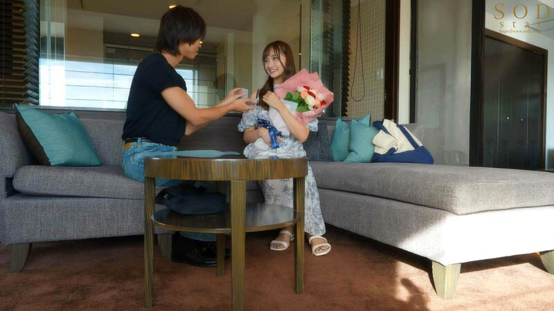 一生に一度のプロポーズNTR「結婚前に他の男と寝てほしい」婚約指輪を渡されたタイミングで彼氏に告げられ 今さら別れる気にもなれず 渋々受け入れてしまったドMカノジョ 渚恋生 - サンプル画像 - 3