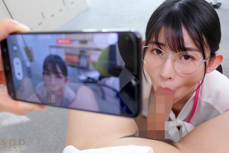 デリヘル呼んだらいつも領収書を突っ返してくる経理部の欲求不満OLと遭遇「まさか、飲食代で落とさないでくださいよ…」と言いつつ生本番させてくれ自宅でも会社でもヌいてくれる関係に 宮島めい - サンプル画像 - 6