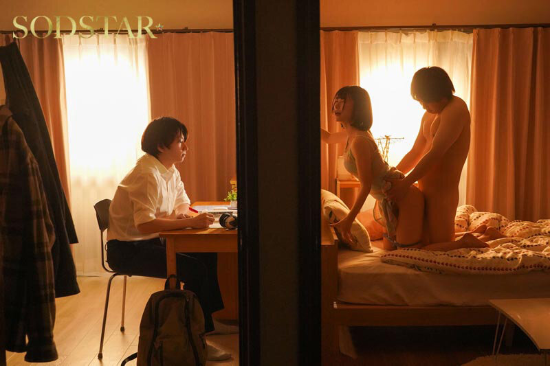 もう何年も会話してない化粧っ気ない姉がチャラ男に無理やりヤラれているのを見て、なぜか寝盗られた気持ちになりトラウマ勃起が止まらなくなった 宮島めい - サンプル画像 - 8
