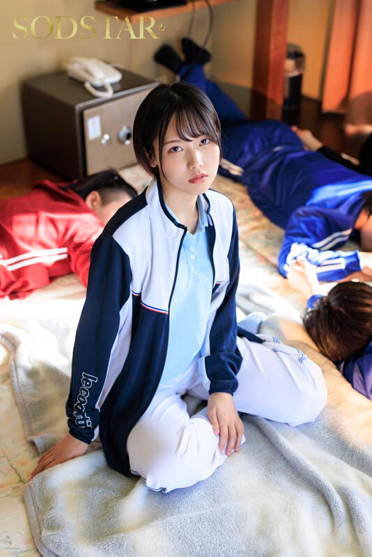 えwww修学旅行中、ボーイッシュな新人担任教師に憑依したったww 実は超敏感ムッツリ体質だった事が発覚www 俺（先生）のカラダを使って消灯後男子連中とエロいことしまくった大絶頂おふざけ記録。 柴崎はる - サンプル画像 - 3