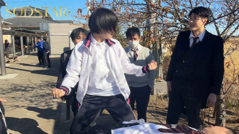 えwww修学旅行中、ボーイッシュな新人担任教師に憑依したったww 実は超敏感ムッツリ体質だった事が発覚www 俺（先生）のカラダを使って消灯後男子連中とエロいことしまくった大絶頂おふざけ記録。 柴崎はる - サンプル画像 - 8