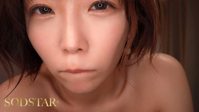 【完全主観×顔面特化】超接近ゼロ距離で寝取られる快感 非常識痴女の囁き小悪魔誘惑逆NTRでチンバグ必須！！ 紗倉まな - サンプル画像 - 16
