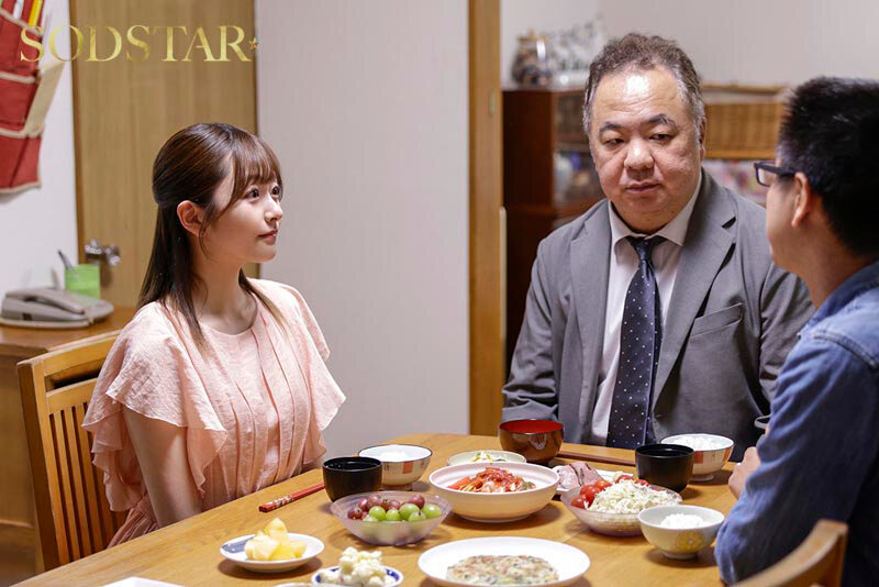 引きこもり訪問支援 ゴミ屋敷に放置された大量のシコティッシュに見かねて内緒でチンカス塗れのチンチンも笑顔で性サポートしてくれる優しいお手伝いさん 青空ひかり - サンプル画像 - 14