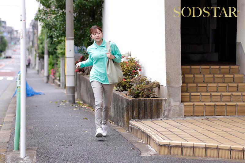 引きこもり訪問支援 ゴミ屋敷に放置された大量のシコティッシュに見かねて内緒でチンカス塗れのチンチンも笑顔で性サポートしてくれる優しいお手伝いさん 青空ひかり - サンプル画像 - 2