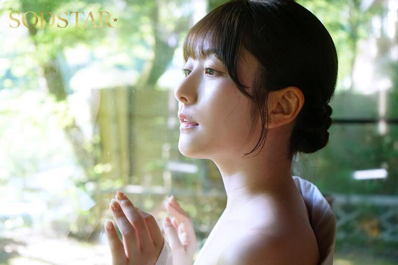 温泉旅行中の単独客やカップル 夫婦の男性を誘惑 館内で寝取りセックスをくり返す淫乱美人な若女将 青空ひかり - サンプル画像 - 2