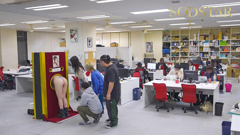 神木麗の壁尻パネルを出張レンタル！暴走する精子満タン男たちのザーメンを膣で受け止め白濁マン汁まみれでガクイキする二日間に密着！ - サンプル画像 - 16