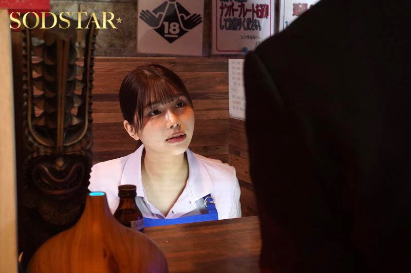 経営難レンタルルームのワンオペ貧困女子、追加料金1000円で裏オプ解禁！汚オジに全身舐め奉仕FUCKでリピーター続出！ 唯井まひろ - サンプル画像 - 2