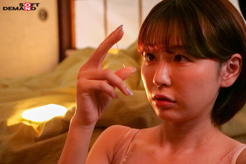 「美人」「隠れエロボディ」「欲求不満」三拍子揃ったパート主婦Tさんと出会えたコンビニバイトはヤリたいほーだい挿れ喰い状態の神スポット 都築亜美 - サンプル画像 - 3