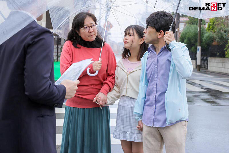 学校帰りの10代女子Yちゃん（身長147cm）をモデルハウス内覧会に誘い込みワ●セツ新婚ごっこ 小●性愛・不動産会社員（26）の異常な日常 紬希ゆら - サンプル画像 - 10