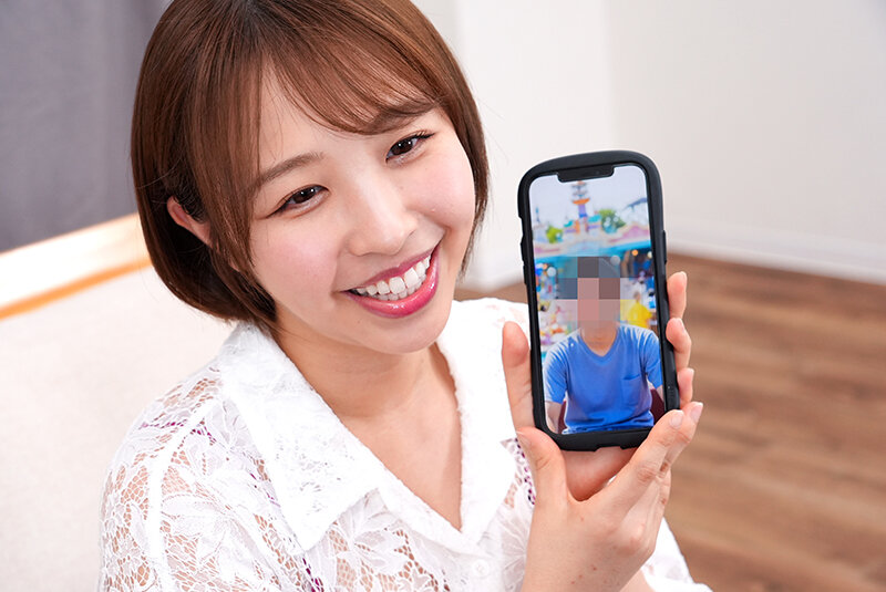 素人バラエティ 箱女！体は箱の中 感覚遮断スタイルDE彼氏にナマ電話チャレンジ！絶対に感じちゃダメなのに… 首の下から好き勝手いじくりまわされてイキ潮噴射が止められない！！ - サンプル画像 - 1