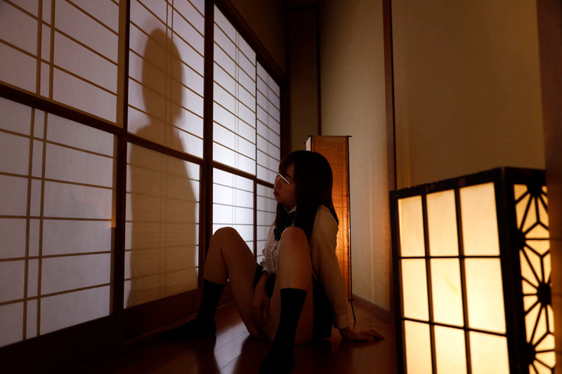 女子校のヤリモク修学旅行 教え子に手を出し、大事な学校行事も女子生徒のカラダを弄ぶことしか考えてないエロ教師たちと、オナ禁命令されて発情中の女子学生たちとのエッチで楽しい思い出作り！ - サンプル画像 - 10