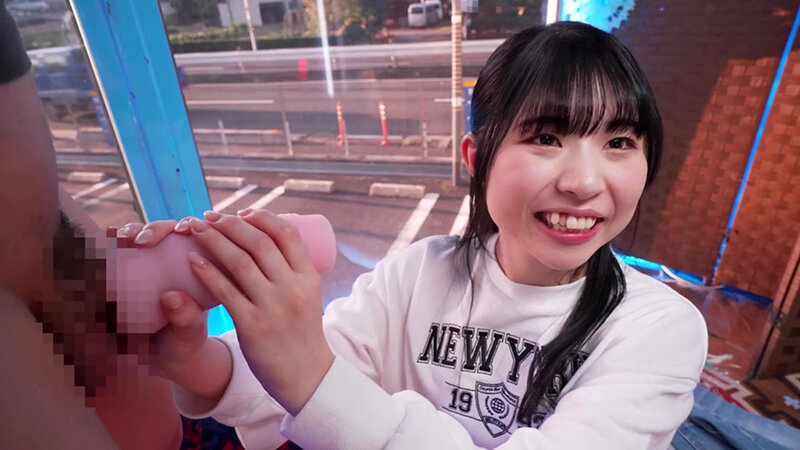初めての移動式シーシャBar体験！興奮剤入りフレーバーで大胆になった男女が勃起したデカチンとおま〇こを擦り合わせたら素人娘は親友とSEXしてしまうのか？撮って出しマジックミラー号～あかり＆ゆうすけ編～ 四ノ宮もも - サンプル画像 - 4