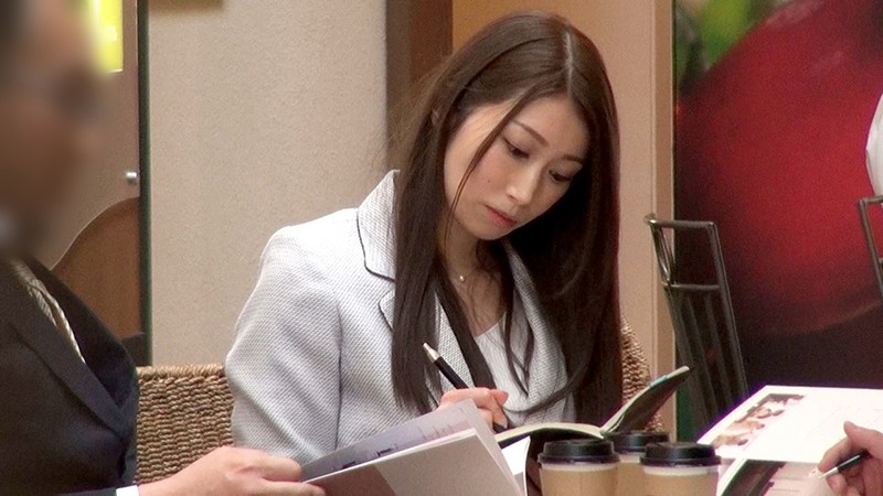 秘書in...（脅迫スイートルーム） 佐伯由美香 - サンプル画像 - 2