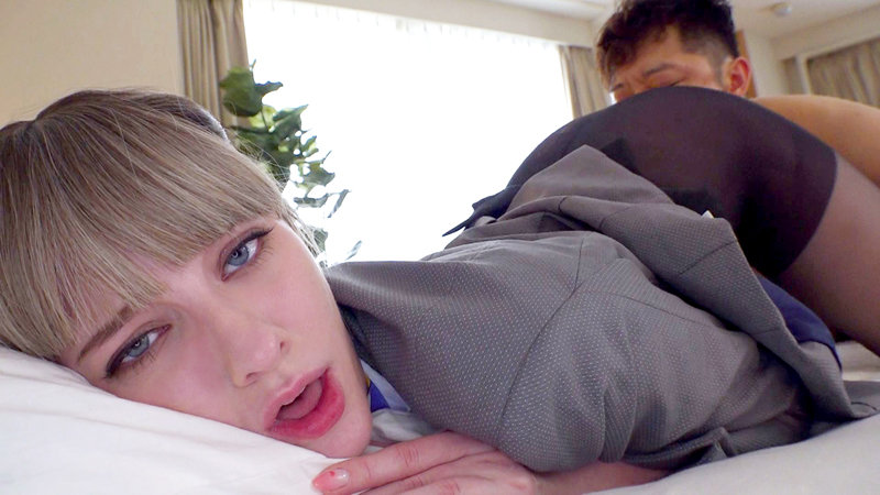 憧れのスチュワーデスと性交 メロディー・雛・マークス - サンプル画像 - 7