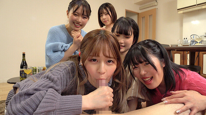 女子大生の姉の女子会で友達が家にお泊りに来た！全員ビッチで有名な姉の友達が夜な夜な「童貞」だった僕に襲い掛かり、みんなの性奴●にされてしまいました！ - サンプル画像 - 4