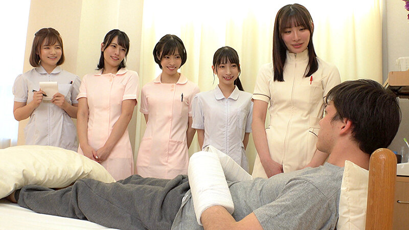 コレが献身的な看護というものなのか…入浴出来ない僕のカラダ（やたらと乳首）を拭いてくれる美人ナースのせいでチ●ポは我慢の限界を迎える…。そんな噂は一気に広まり、欲求不満な5人の白衣の天使達が、入れ替わり立ち代わり僕の乳首を刺激しに病室へやって来る！ - サンプル画像 - 3