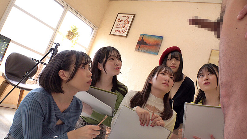 写生に夢中！？美人揃いのデッサン教室にバイトへ行ったら、まさかのヌードモデル！？アソコをじぃ～～っと観察されてるうちに勃起してるのがバレてしまい、射精させられてしまうボク - サンプル画像 - 3