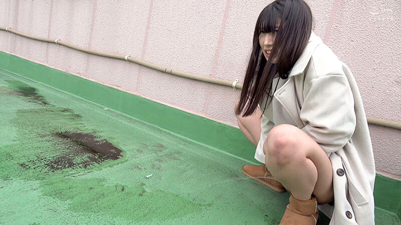 聖水痴女 男に小便を飲ませる事に興奮しちゃう性癖を拗らせたお姉さん - サンプル画像 - 11