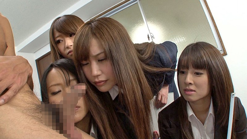 CFNM 女着衣×男全裸 僕のおち○ぽ見て下さい ベストコレクション 18名 5時間 - サンプル画像 - 4