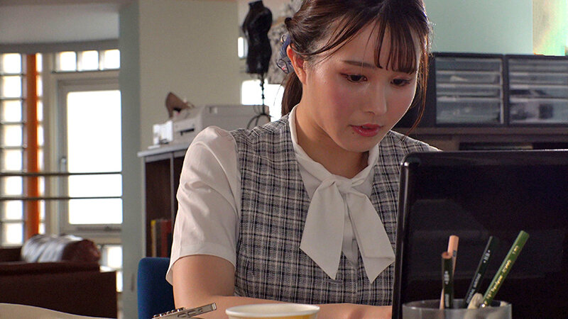 バレたらマズイ状況でこっそり吐息を漏らす 働くオンナのパンスト角オナニー - サンプル画像 - 14