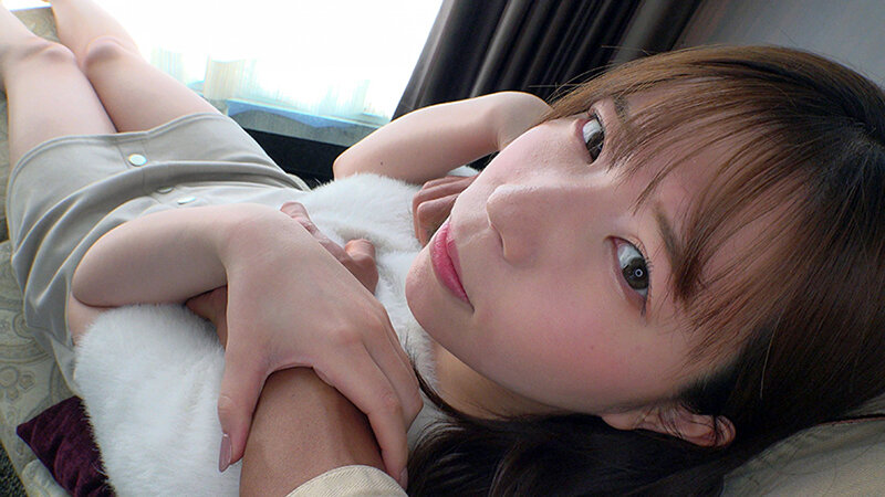 あざと顔で見つめてくるのにヤラせてくれない僕のパイフレをその気にさせて密着乳揉みしだき - サンプル画像 - 1