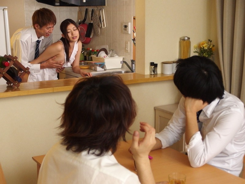 生徒に自宅を乗っ取られた若妻女教師 美人妻が奴●ペットと化す3日間の凌●劇 稲川なつめ - サンプル画像 - 9