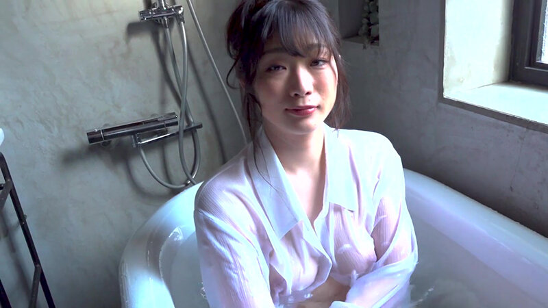 滝ゆいな The 1st NUDE - サンプル画像 - 6