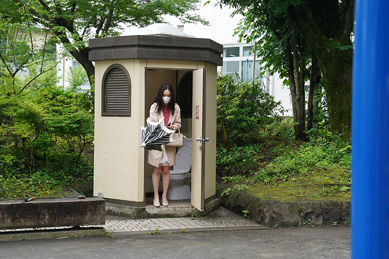涎とM女とボールギャグ 辻芽愛里 - サンプル画像 - 1