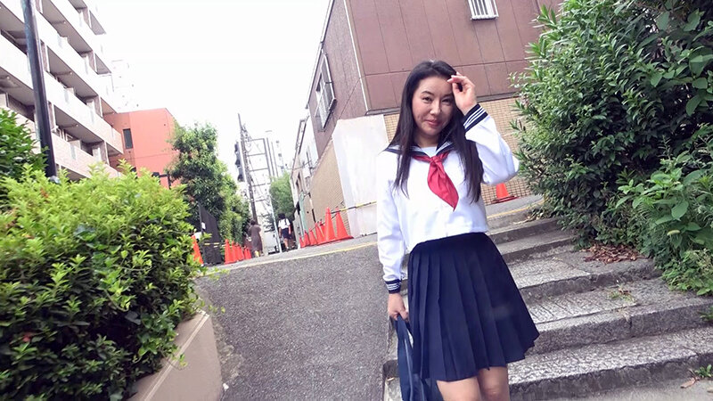セーラー服熟女失禁羞恥 美原咲子 - サンプル画像 - 1