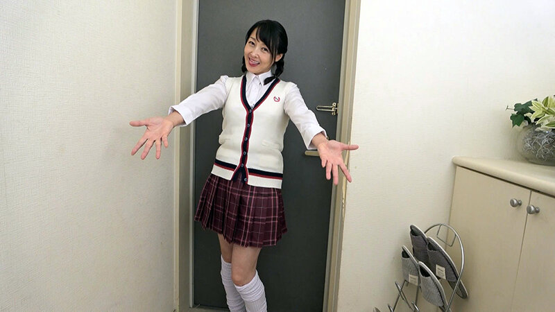 セーラー服熟女失禁羞恥 高倉梨奈 - サンプル画像 - 8