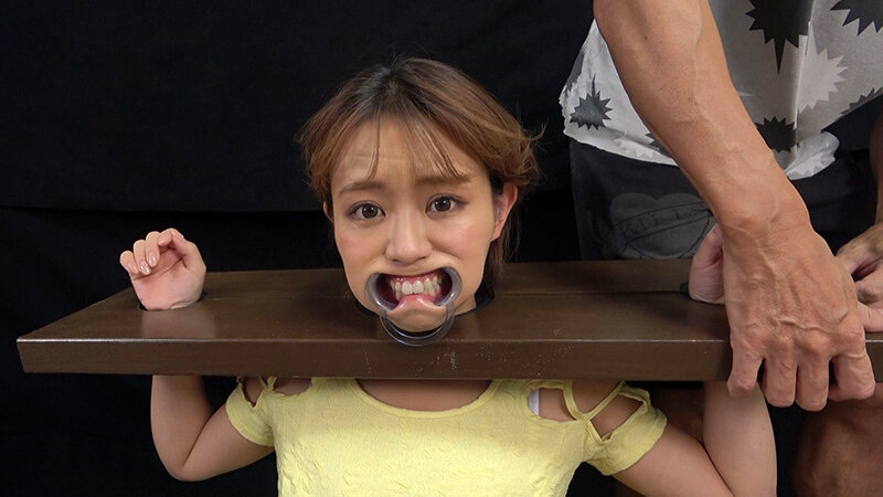 美女のお顔をぶっ壊す！ 顔面緊縛 真矢みつき - サンプル画像 - 11