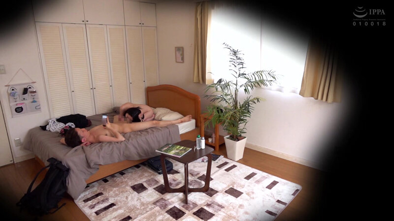 生活感があるカップル盗撮とセックス - サンプル画像 - 2