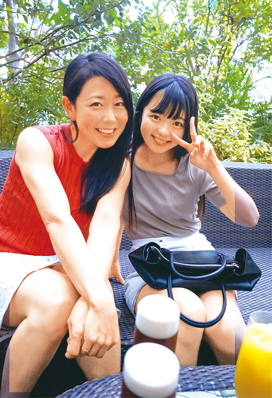 街角シロウト母娘ちゃんねる 一度はヤッてみたい親子丼SEXゥ～ 本当にハーレムだった！母娘とエッチな性活 4時間 10組 - サンプル画像 - 2