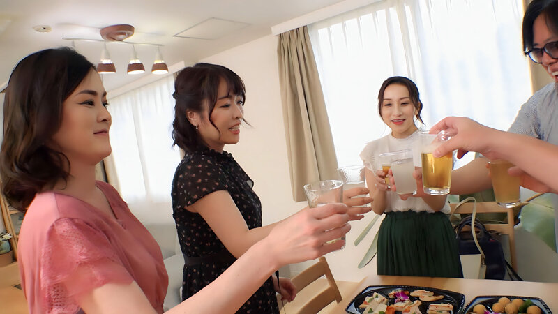 取り合い！喰い合い！熟女合コンBEST 飲んで！騒いで！ヤリまくる！これが大人の飲み会だ！！4組12名 - サンプル画像 - 5