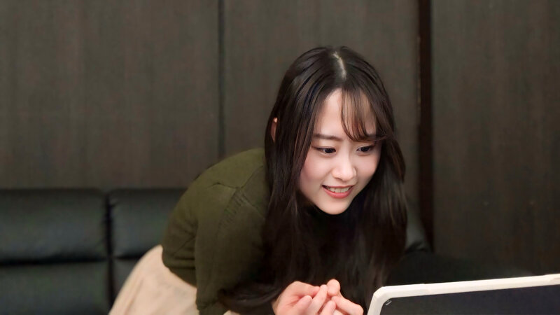 街角調査！AV動画を鑑賞させた欲求不満な人妻は必ずヤレる！ すでにオマ〇コはビチョ濡れ欲情決壊！？「この動画と同じことしてみたいです…」COMPLETE BEST - サンプル画像 - 3