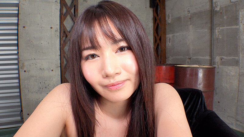 椅子にまたがった逆座り尻 - サンプル画像 - 4