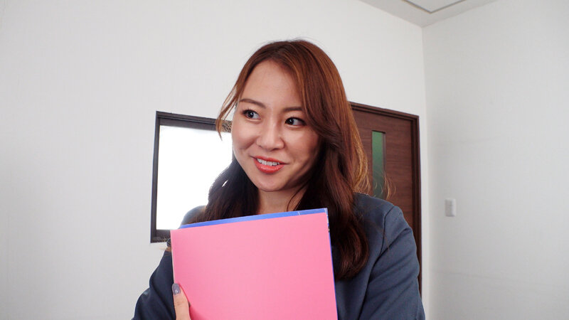 お姉さんのエロ尻に圧迫壁ドンされたいオジさん達 - サンプル画像 - 18